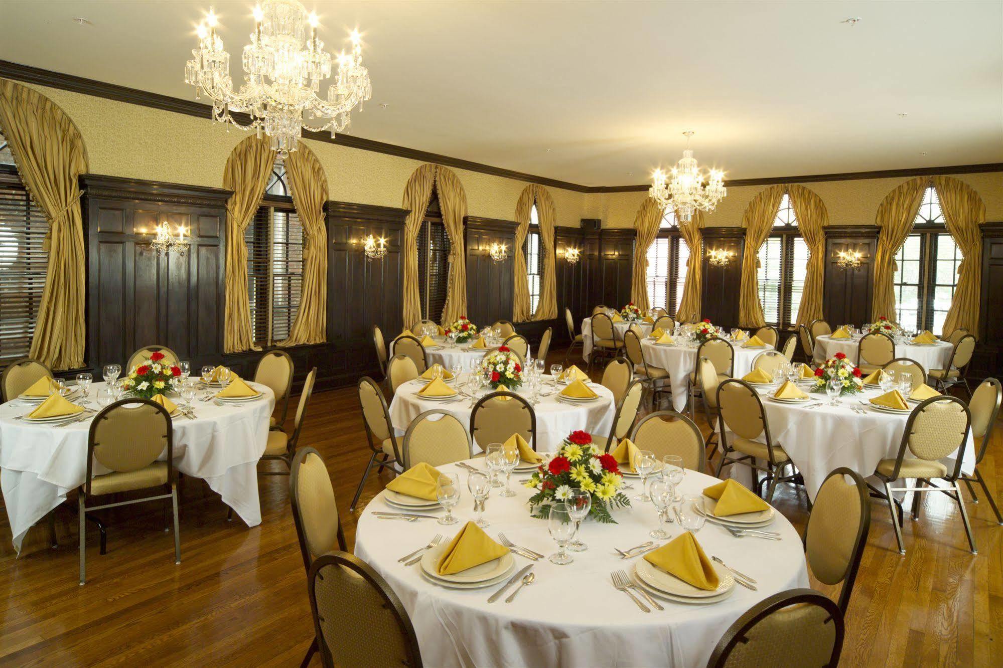General Francis Marion Hotel Restaurante foto